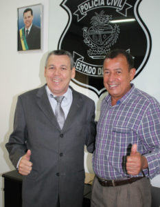 Prefeito de Niquelândia, Luiz Chaves, visita delegado geral