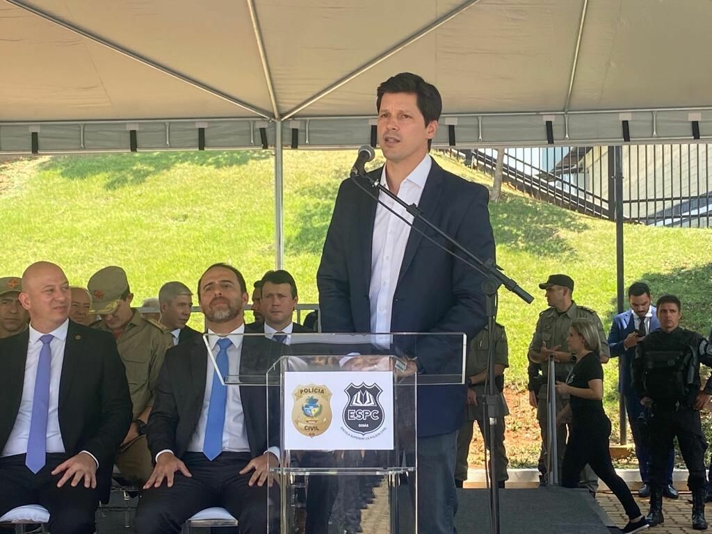 Governador visita ESPC para acompanhar Curso de Formação e entrega R$ 12,9 mi em equipamentos