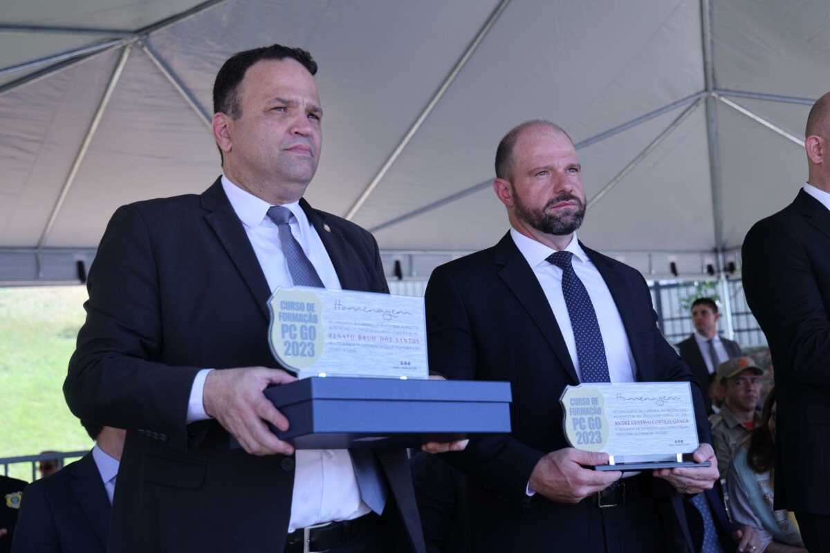 Governador visita ESPC para acompanhar Curso de Formação e entrega R$ 12,9 mi em equipamentos