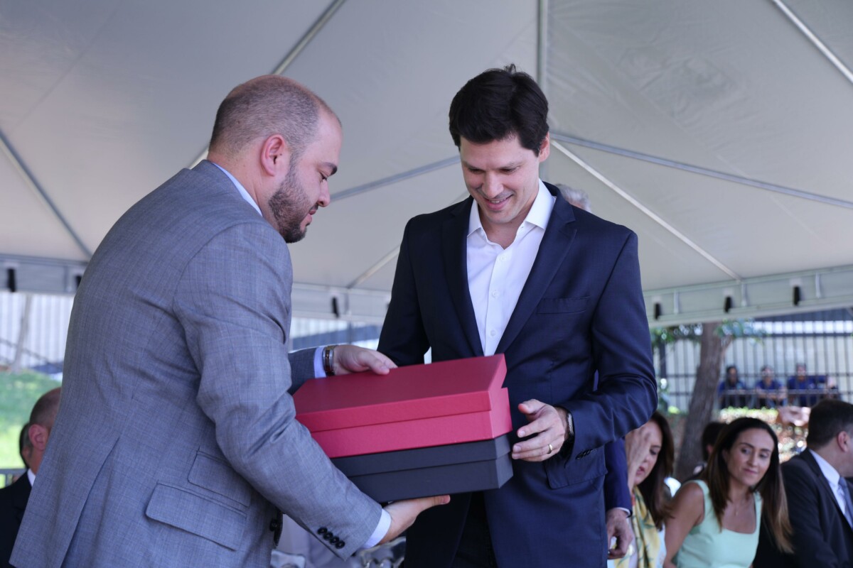 Governador visita ESPC para acompanhar Curso de Formação e entrega R$ 12,9 mi em equipamentos