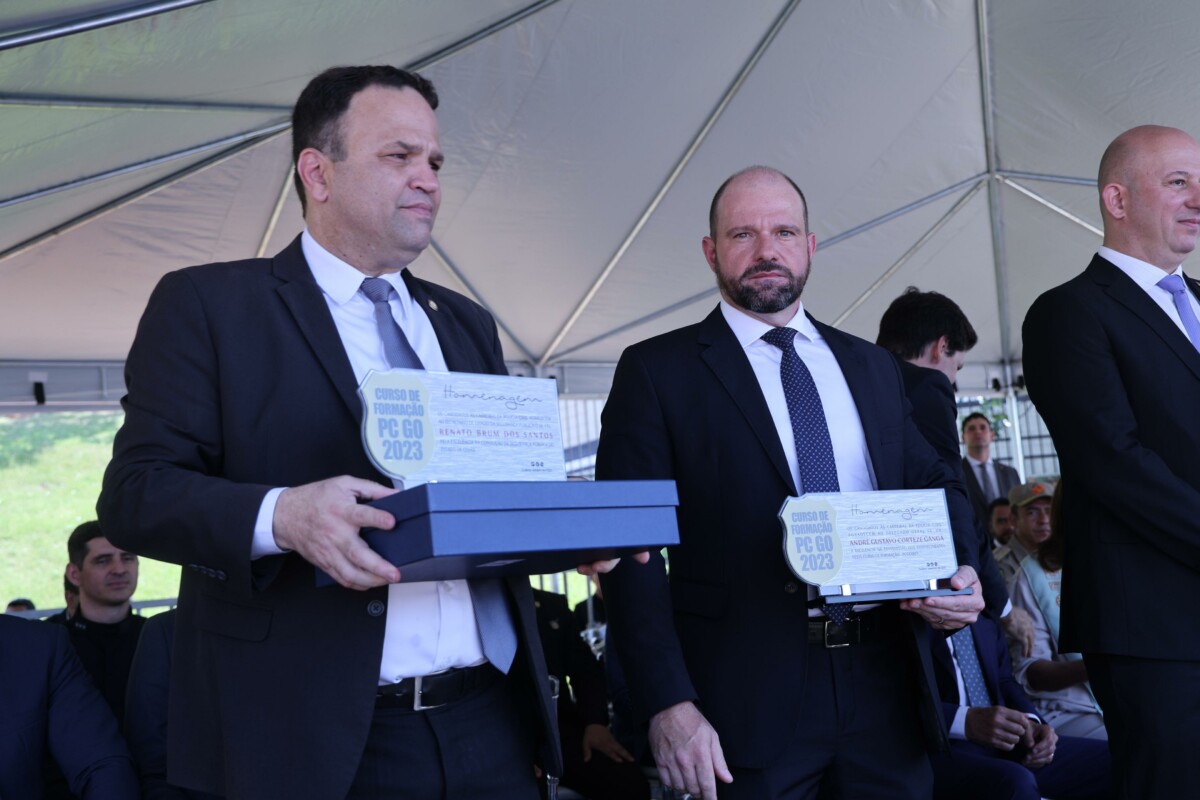 Governador visita ESPC para acompanhar Curso de Formação e entrega R$ 12,9 mi em equipamentos