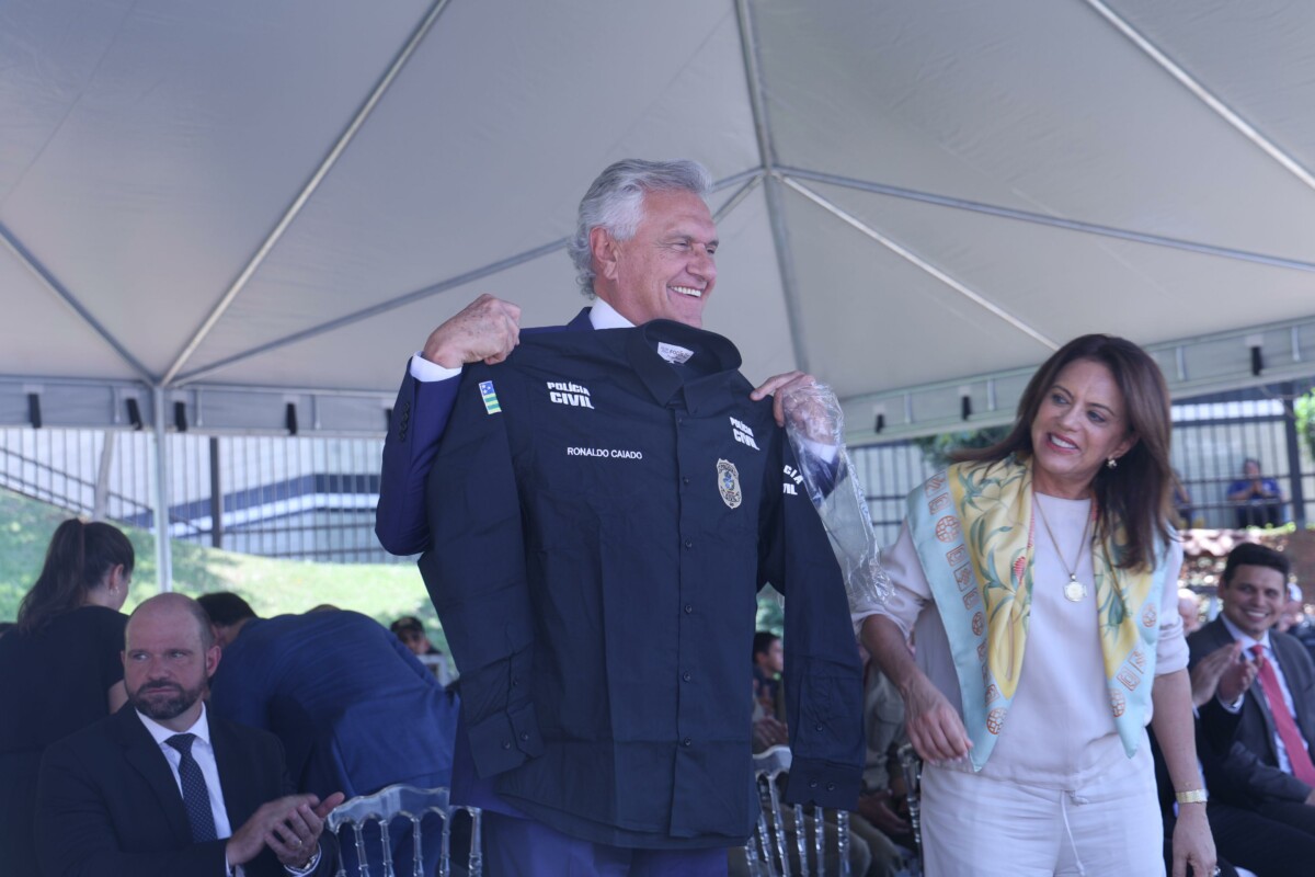 Governador visita ESPC para acompanhar Curso de Formação e entrega R$ 12,9 mi em equipamentos