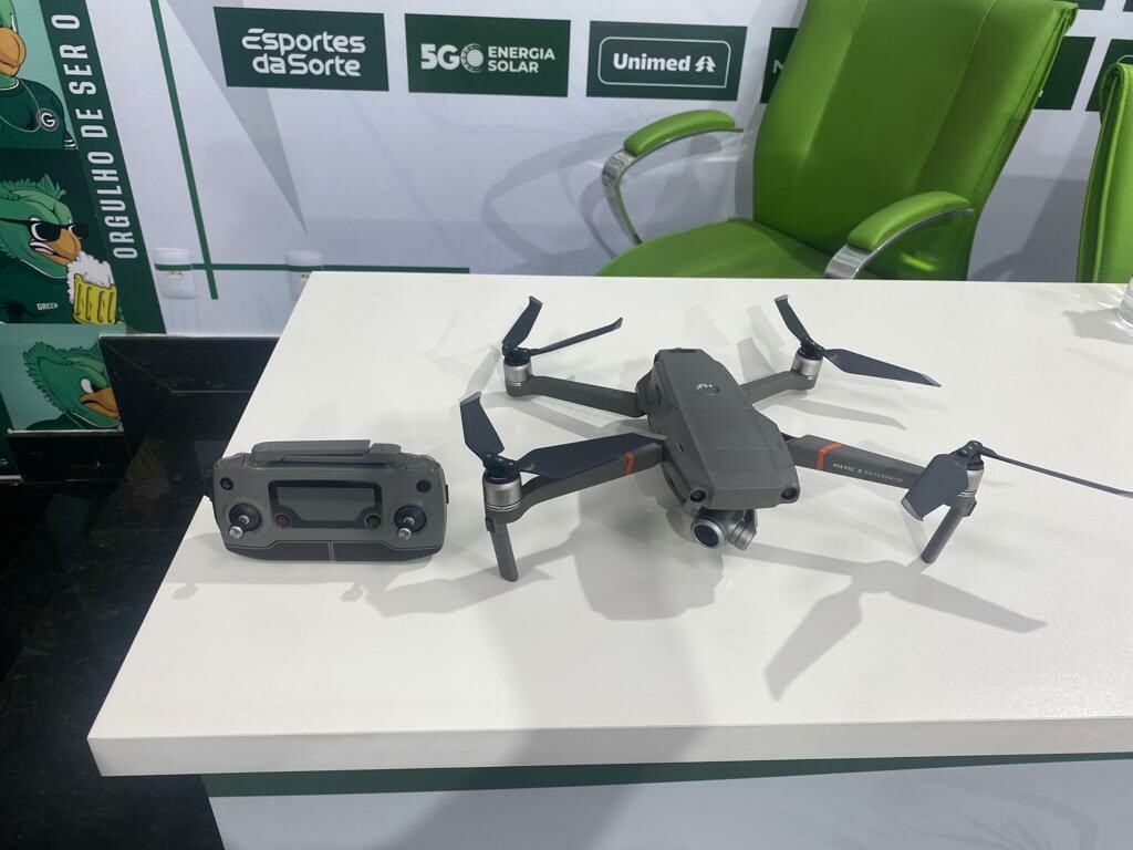 PCGO recebe drone do Goiás Esporte Clube para atuação junto às torcidas