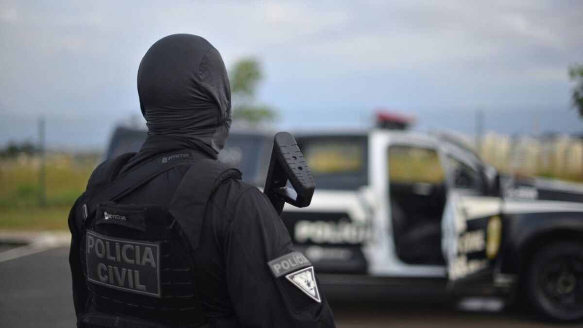 PC prende homem por extorquir a própria mulher para transferir fazenda