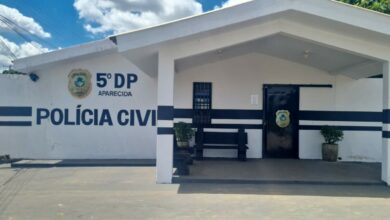 Mulher é presa após extorquir R$ 80 mil de homem após troca de imagens íntimas