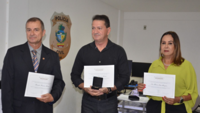 Policiais Civis aposentados são homenageados pela Direção-Geral da PCGO