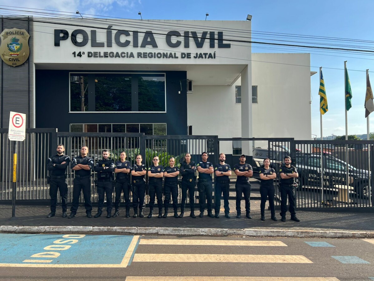 PC faz operação contra associação criminosa que furtou R$ 250 mil em defensivos agrícolas em Piranhas