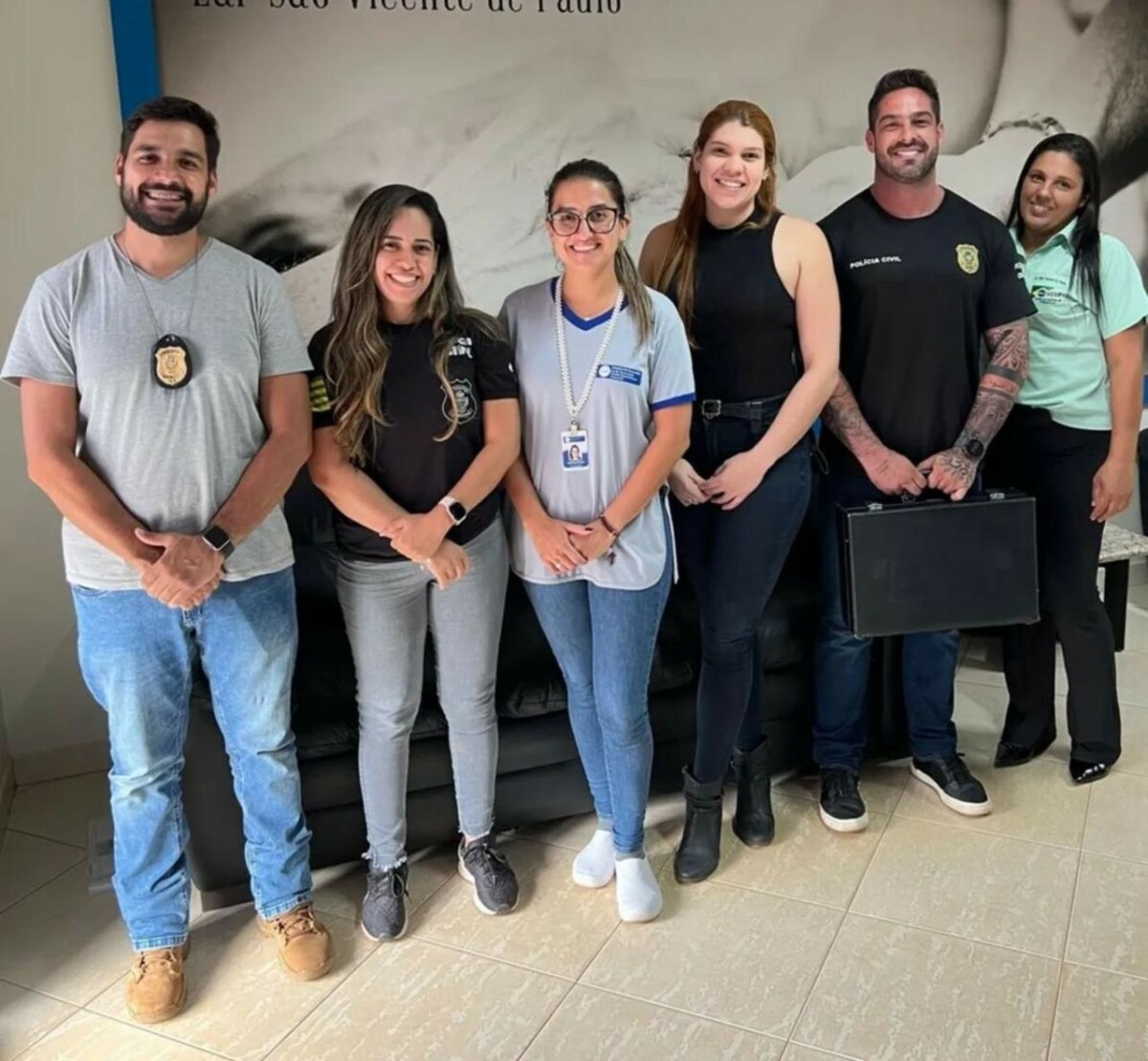 PCGO realiza ação social em lar de idosos, em Formosa