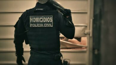 PCGO prende barbeiro por matar jovem a facadas em festa de aniversário