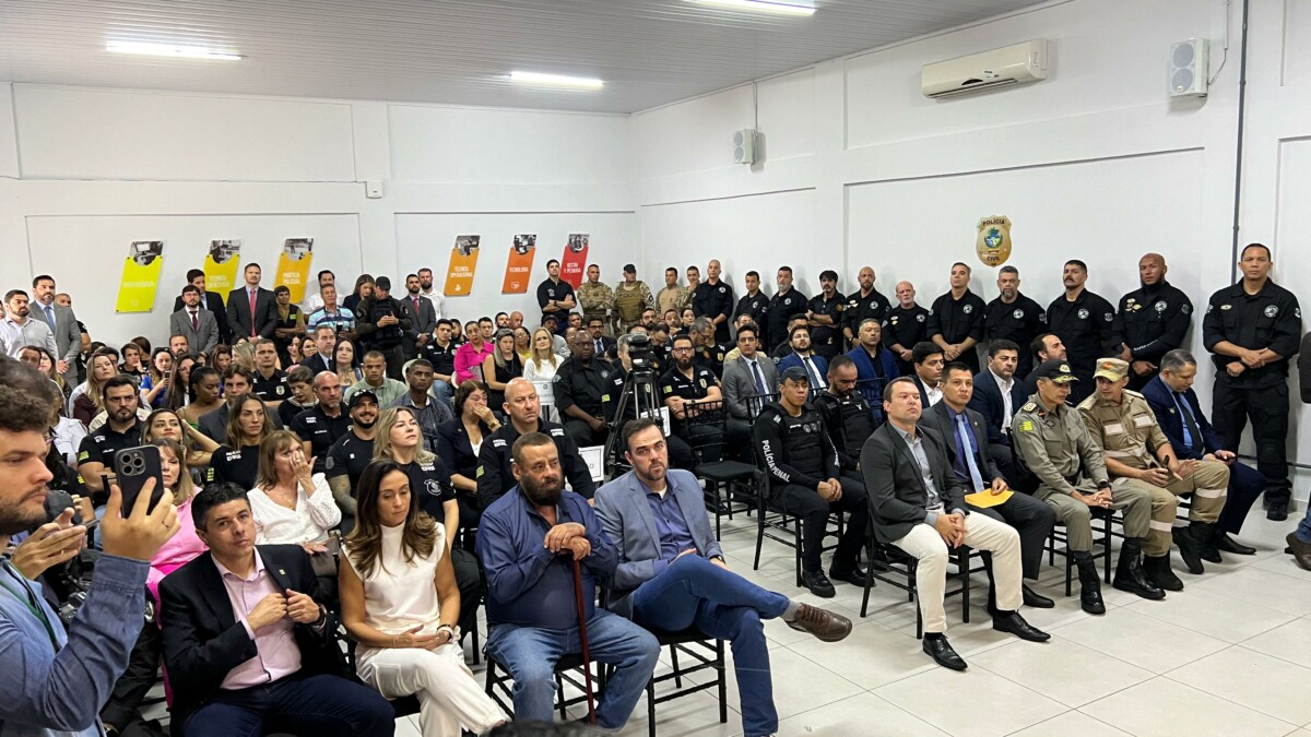Polícia Civil comemora 25 anos da CORE/GT3 em evento com governador Caiado