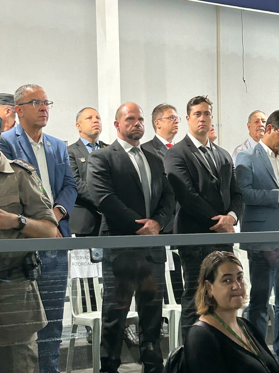 Delegado-geral participa da solenidade de passagem do comando da PMGO