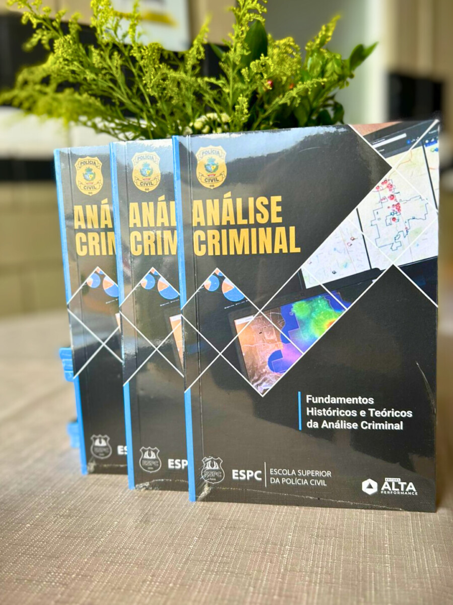 Policiais civis lançam livro sobre Análise Criminal