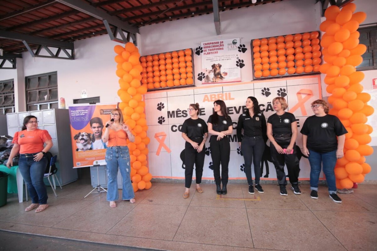 Grupo de Proteção Animal (GPA/1ª DRP) fecha Abril Laranja com palestras escolares