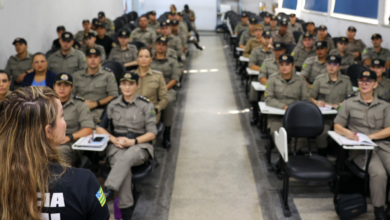 Delegada titular da DEAEM realiza palestra em Aula Inaugural do 4° Curso Operacional Maria da Penha da PMGO
