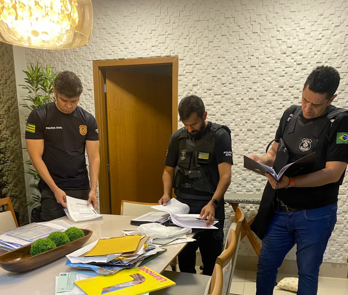 Operação Ponte de Recibo cumpre 19 buscas contra fraudes em serviços veiculares