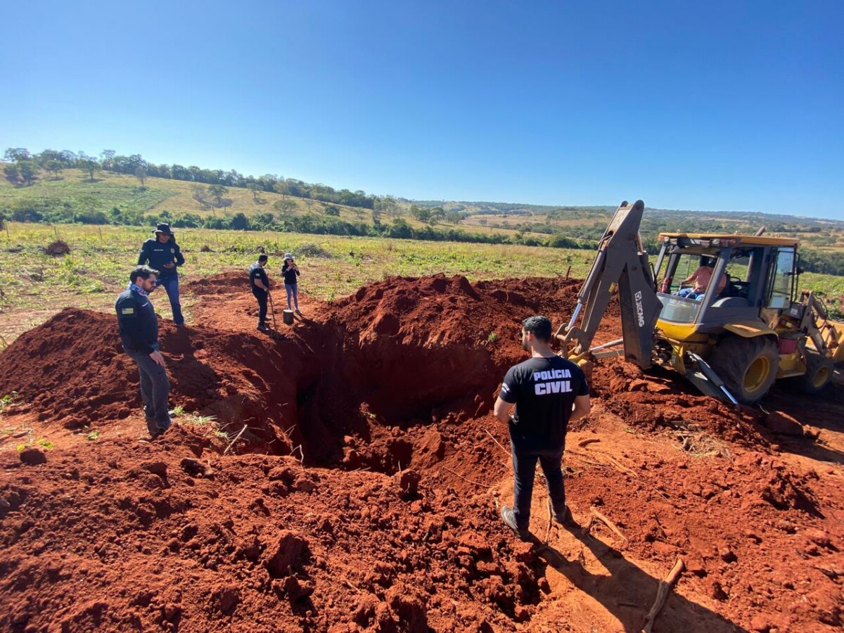 Polícia Civil localiza corpo de jovem desaparecida, na zona rural de Orizona, e prende companheiro por feminicídio