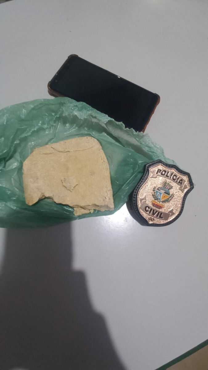 PC prende suspeito de tráfico de drogas em Cachoeira Dourada
