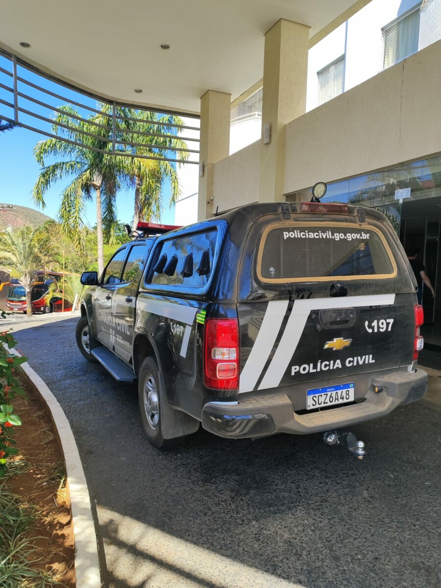 PCGO e PCCE prendem investigado que invadiu sistema de informática de Secretaria cearense