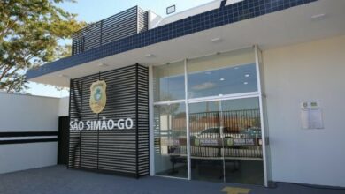 PCGO prende duas pessoas por matarem vítima com golpe de faca em Itaguaçu