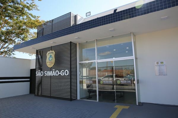 PCGO prende duas pessoas por matarem vítima com golpe de faca em Itaguaçu