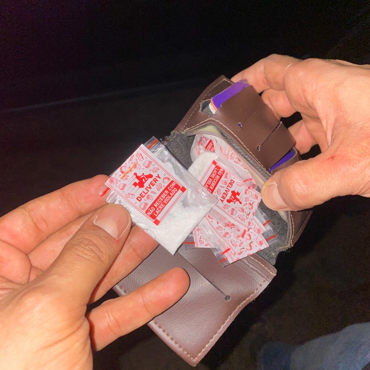 PCGO prende cinco pessoas por tráfico de drogas via delivery e parte delas vinda do Peru