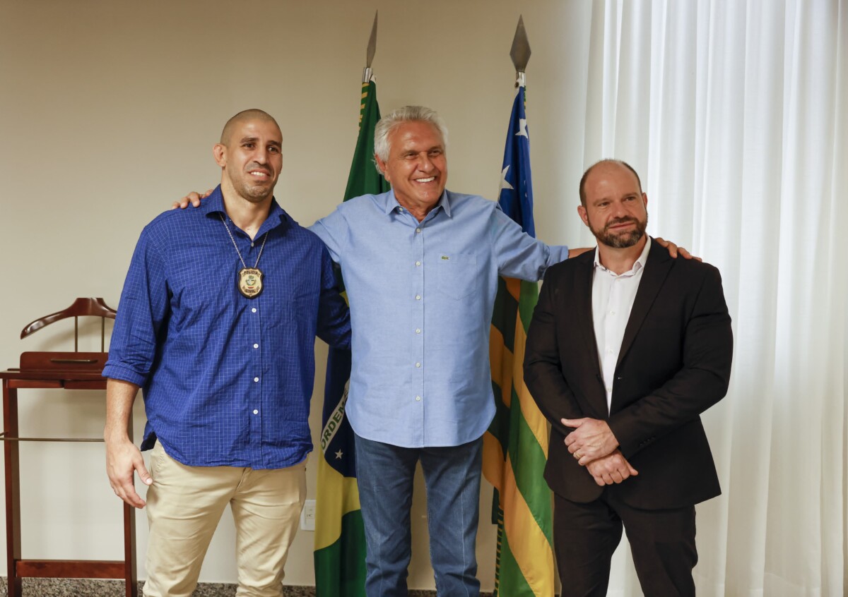 Campeão de “Combate Tático Desarmado”, policial civil recebe homenagem do governador Caiado e da Direção-Geral da PCGO