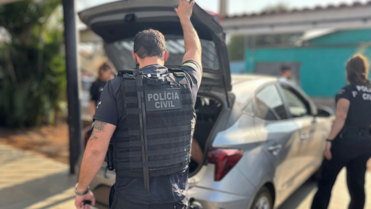 PCGO prende em flagrante homem por ameaçar idoso com um pedaço de madeira