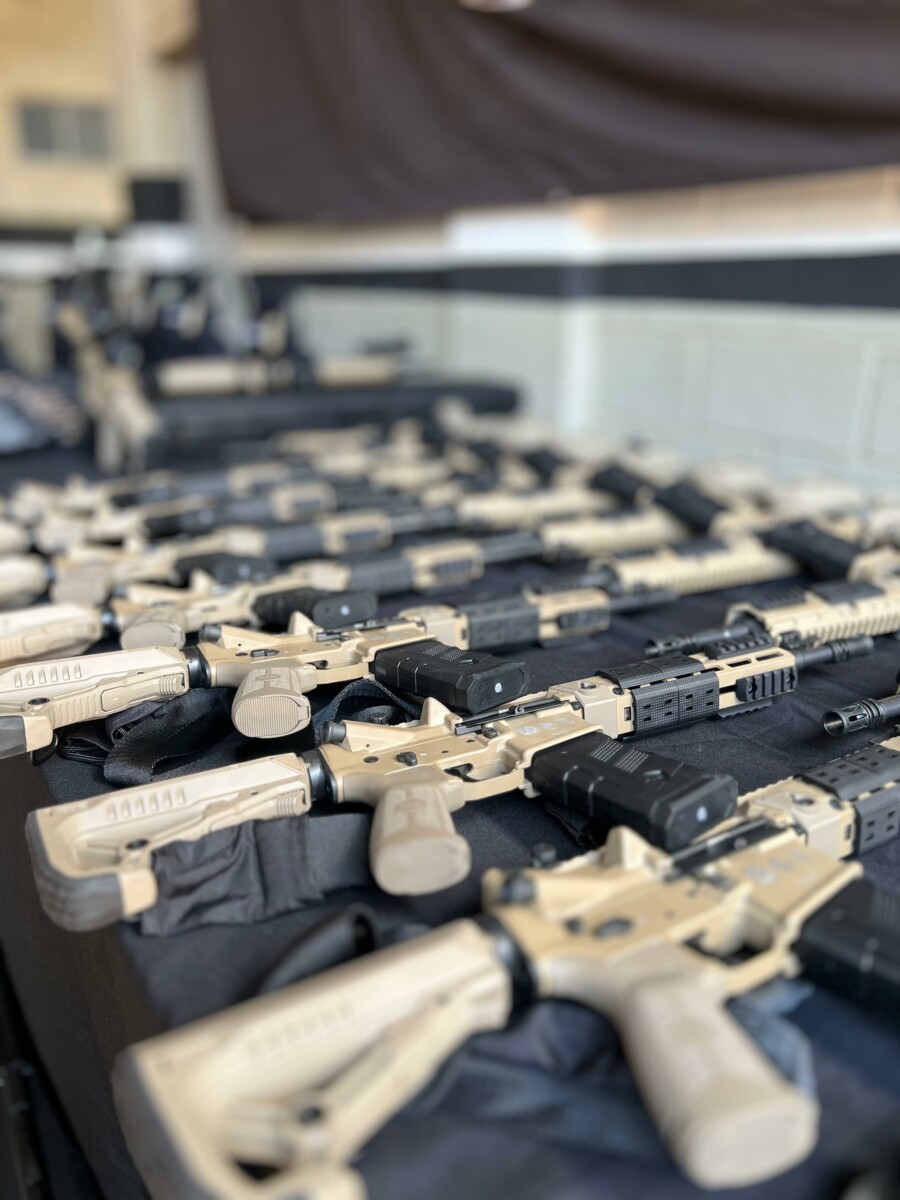 Direção-Geral da PCGO entrega novos equipamentos bélicos para a CORE/GT3