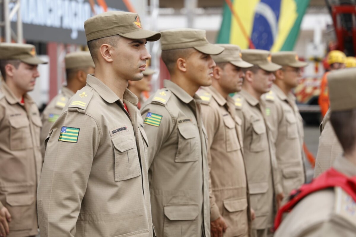 Delegado-Geral participa de cerimônia dos 35 anos de emancipação do Corpo de Bombeiros Militar de Goiás