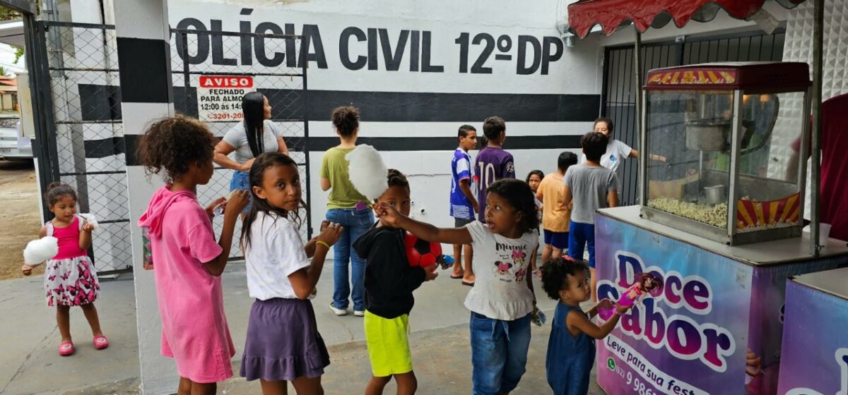 Policiais civis oferecem tarde especia