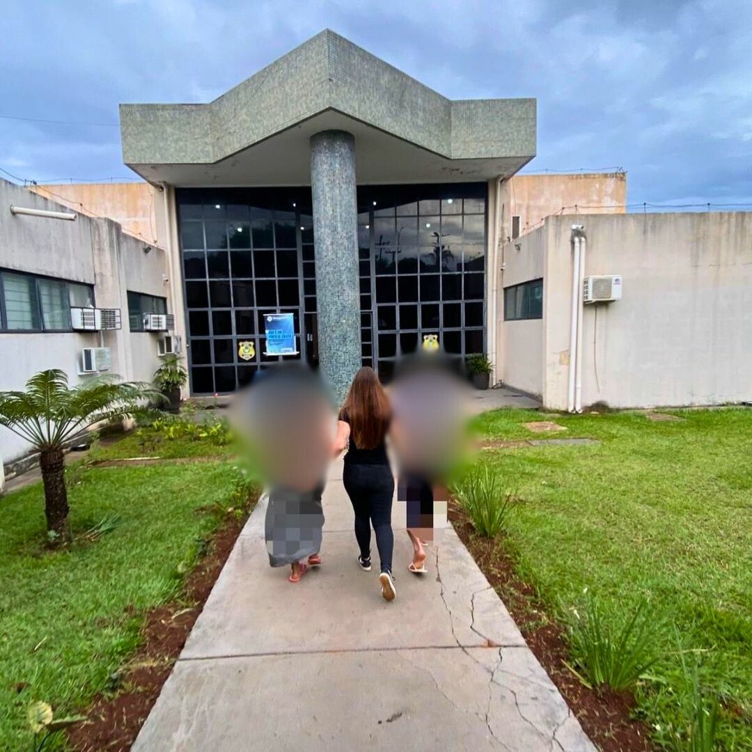 Casal é preso por tráfico de drogas em Goianápolis