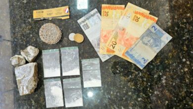 PCGO cumpre mandado de prisão temporária contra investigado por roubo e o prende em flagrante por tráfico de drogas