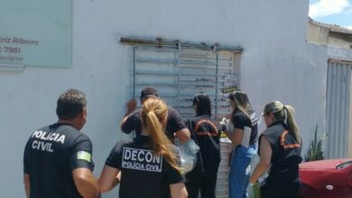 Beleza Sem B.O.: PC prende uma investigada por lesões contra pacientes e procura foragida pelo mesmo crime