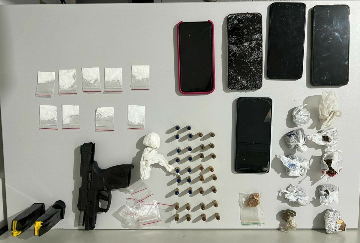 PCGO prende pai e filho por tráfico de drogas e posse ilegal de arma de fogo em Santa Helena