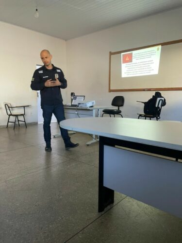 PC Mais Perto: Direção Geral da PCGO visita a 12ª DRP – Porangatu