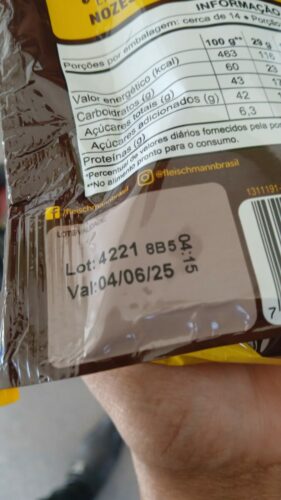 PCGO prende empresário por venda de produtos vencidos em supermercado de Porangatu