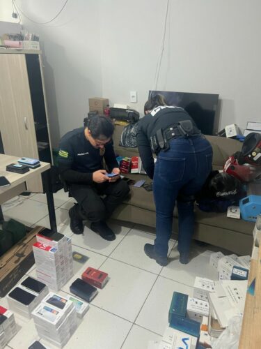 PCGO deflagra Operação Luxus e prende comerciante por receptação de celulares furtados