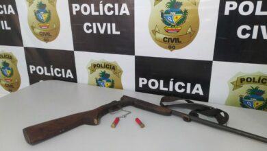 PCGO prende homem em flagrante por ameaçar matar companheira em Barro Alto