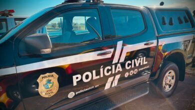 PCGO prende homem em flagrante por feminicídio após matar a companheira a facadas em Caldas Novas