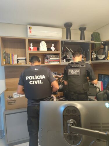 Polícia Civil faz operação e cumpre mandados de busca em empresa de marketing digital por estelionato contra clientes
