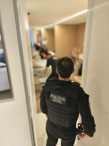 Polícia Civil faz operação e cumpre mandados de busca em empresa de marketing digital por estelionato contra clientes