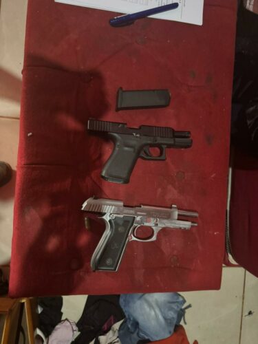 Polícia Civil prende condenado foragido por feminicídio brutal e apreende arsenal com mais de 600 munições e várias armas 