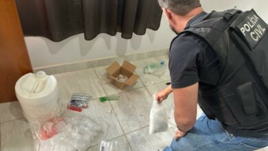 Polícia Civil cumpre mandado de busca e apreensão e prende investigado por tráfico em Águas Lindas de Goiás