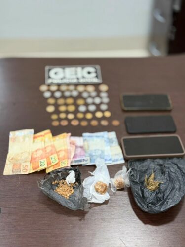 PCGO prende mulher em flagrante por tráfico de drogas em Nazário
