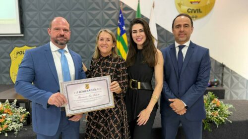 Direção da PCGO realizada cerimônia de homenagem aos policiais civis aposentados entre junho e outubro de 2025