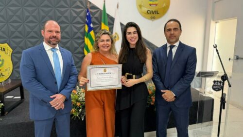 Direção da PCGO realizada cerimônia de homenagem aos policiais civis aposentados entre junho e outubro de 2025