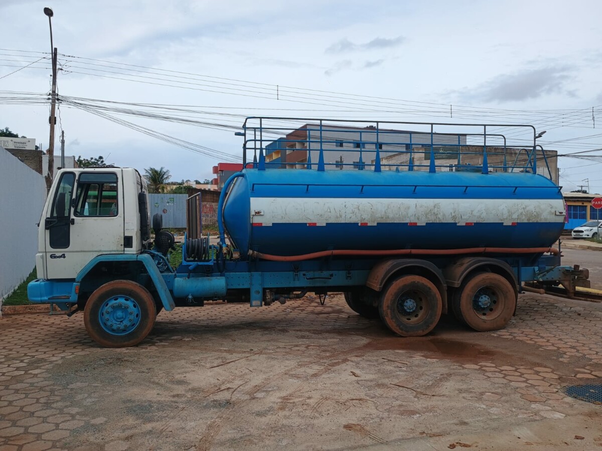 PCGO prende em flagrante homem com caminhão produto de crime em Novo Gama