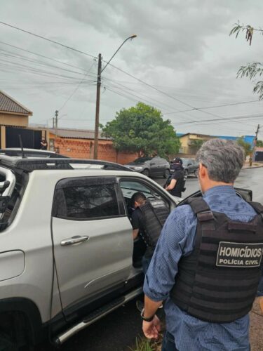 PCGO prende integrante de facção criminosa que atirou contra policiais militares em Jataí