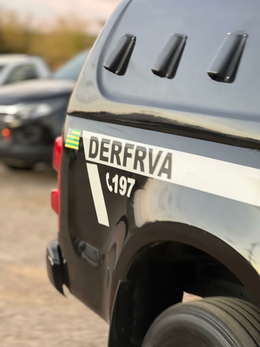 PCGO prende suspeito por roubo de veículo e descobre envolvimento de vítimas em crime de estelionato