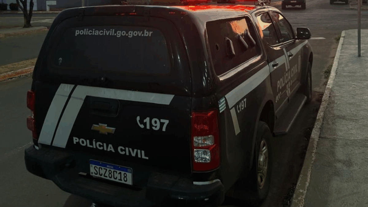 PCGO apreende drogas, arma de fogo e dinheiro durante cumprimento de mandado de busca em investigação por tráfico em Mineiros